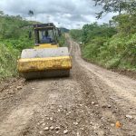 Prefectura de Esmeraldas mejora vialidad en la parroquia Cube