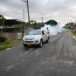 Prefectura y UNAMYDESC, continúan ejecutando acciones de fumigación y desinfección