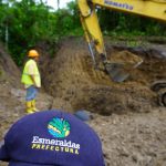Prefectura de Esmeraldas continúa con trabajos de mantenimiento vial.