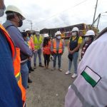 Contratista de la Prefectura de Esmeraldas explica sobre el inicio de los trabajos en la vía Vuelta Larga – Tabiazo – Carlos Concha.