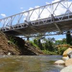 Prefectura construye otro puente y facilita la conectividad vial en la zona rural de Quinindé.
