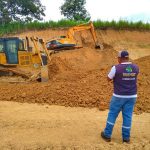 Continúan las labores de excavación en el kilómetro 11 de la vía Lagarto – Anchayacu.