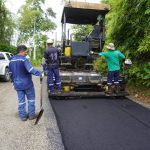 La prefectura de Esmeraldas continúa trabajando por el desarrollo vial de la provincia