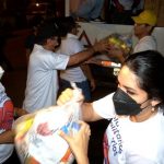 Los voluntarios solidarios Cynthia Viteri de la ciudad de Guayaquil donaron alimentos a la Prefectura de Esmeraldas