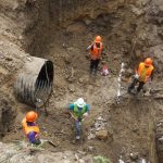 Prefectura inicia la construcción de alcantarillas en la vía e15 – Muchín - Cascajal