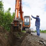 <strong>Prefectura de Esmeraldas concretó un nuevo trabajo de mantenimiento vial en Camarones.</strong>