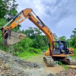 <strong>Prefectura realiza trabajos de minado y encauzamiento en la cuenca del río Camarones.</strong>