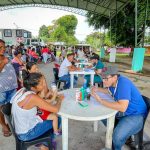 Prefectura de Esmeraldas brinda atención médica a moradores de la parroquia Bolívar.