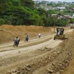 Prefectura de esmeraldas mejora el acceso vial en Tonsupa - Taseche, beneficiando cientos de familias del cantón Atacames.