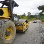 Prefectura de Esmeraldas avanza en el mejoramiento de la vía San Mateo – Taseche.