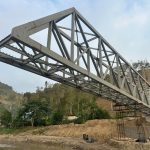 La prefectura de Esmeraldas continúa en la construcción del puente sobre el estero Pircuta.