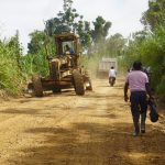 Se realiza mantenimiento vial en San Gregorio, cantón Muisne.