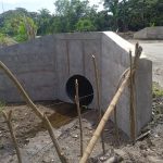 Prefectura impulsa el desarrollo vial con la construcción de once alcantarillas en Chura y Viche.