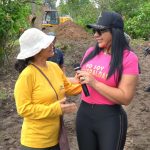 Prefecta Roberta Zambrano constata avances del sistema de riego en la comunidad Chivas, parroquia Chura.