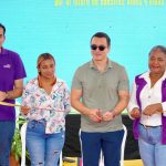 Prefecta acompaña al presidente Daniel Noboa en la entrega del CDI “César Plaza Monzón” en Esmeraldas.