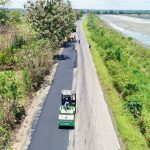 Prefectura de Esmeraldas avanza la rehabilitación vial en el tramo “Y” de las Peñas - La Tola.