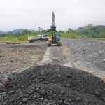 Se ejecutan trabajos de mejoramiento en la vía Majua – Isla del Muerto.