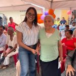 VICEPREFECTA IVANNOVA ESTUPIÑÁN ENTREGA AYUDA TÉCNICAS EN CHINCA