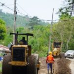 AVANZAN LOS TRABAJOS DE ASFALTADO Y MEJORAMIENTO DE LA VÍA E15 – PIEDRA FINA